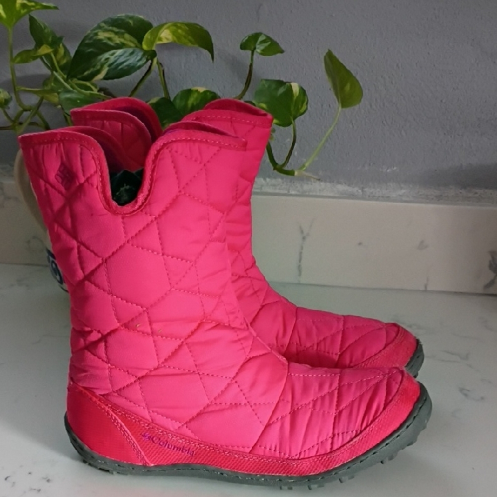 Columbia Fuchsia Quilted Winter Boots